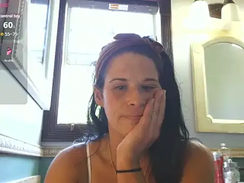 Snapshot of Vanessa_Valentine chatting on May 17, 2026, 2:46 pm Vanessa Valentine online show from May 17, 2026, 2:46 pm