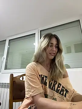 ZenyShy online show from May 14, 2026, 9:54 pm
