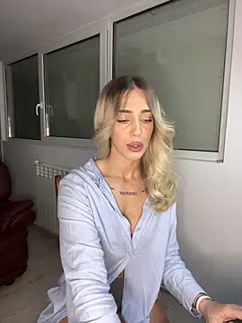 ZenyShy online show from May 29, 2026, 11:19 am