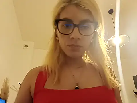 Snapshot of Goddess-Anne chatting on May 30, 2026, 10:18 pm Goddess-Anne online show from May 30, 2026, 10:18 pm