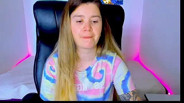 Natali Secret online show from May 12, 2026, 10:23 am