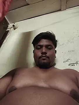 Snapshot of Mricecreeam chatting on May 5, 2026, 9:34 pm Mricecreeam online show from May 5, 2026, 9:34 pm