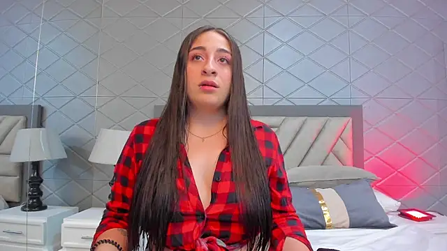 CharyLin online show from May 13, 2026, 3:26 am