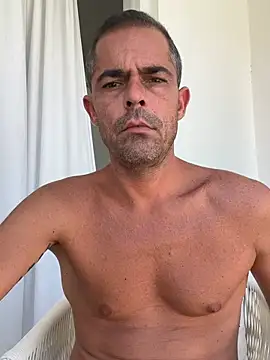 Snapshot of Riccardo86xx chatting on July 3, 2026, 11:38 am Riccardo86xx online show from July 3, 2026, 11:38 am