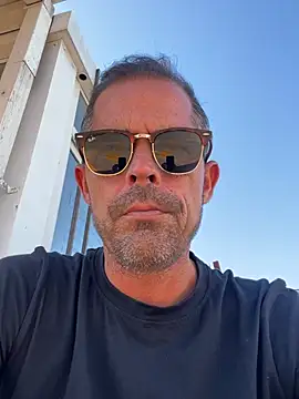 Snapshot of Riccardo86xx chatting on July 13, 2026, 3:48 pm Riccardo86xx online show from July 13, 2026, 3:48 pm