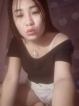 Snapshot of Pivi12 chatting on May 11, 2026, 6:05 pm Pivi12 online show from May 11, 2026, 6:05 pm