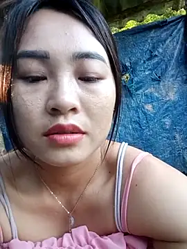 Snapshot of Pivi12 chatting on May 26, 2026, 12:17 am Pivi12 online show from May 26, 2026, 12:17 am