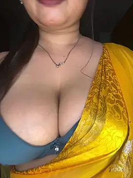 Snapshot of Naughty_pooja44 chatting on May 17, 2026, 5:53 pm Naughty pooja44 online show from May 17, 2026, 5:53 pm