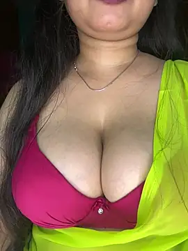 Snapshot of Naughty_pooja44 chatting on May 26, 2026, 6:59 pm Naughty pooja44 online show from May 26, 2026, 6:59 pm