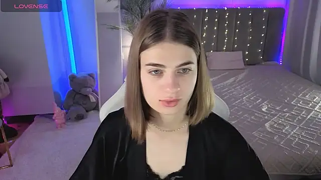 Snapshot of Dayana_Mood chatting on June 30, 2026, 6:25 am Dayana Mood online show from June 30, 2026, 6:25 am