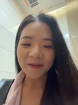 xiaochengzi505 online show from May 3, 2026, 1:00 am