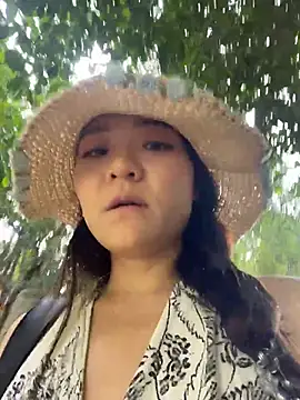 xiaochengzi505 online show from May 31, 2026, 1:36 am