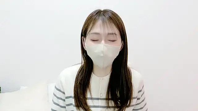 Snapshot of momoka__o0 chatting on May 20, 2026, 7:14 am momoka o0 online show from May 20, 2026, 7:14 am