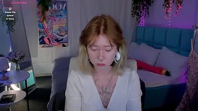 Elira Vane online show from July 1, 2026, 2:57 am