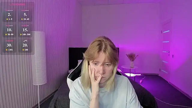 Elira Vane online show from July 14, 2026, 2:49 am