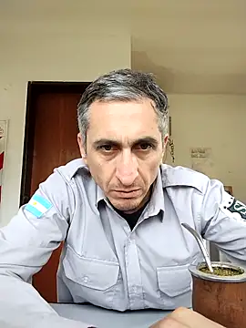Snapshot of Alejandro83bsf chatting on May 3, 2026, 1:39 pm Alejandro83bsf online show from May 3, 2026, 1:39 pm