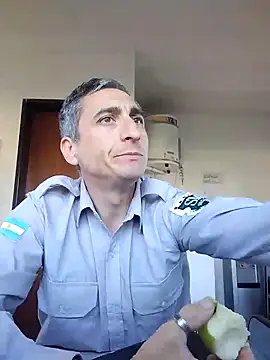 Snapshot of Alejandro83bsf chatting on May 11, 2026, 7:44 pm Alejandro83bsf online show from May 11, 2026, 7:44 pm