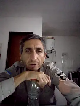 Snapshot of Alejandro83bsf chatting on May 19, 2026, 4:30 am Alejandro83bsf online show from May 19, 2026, 4:30 am