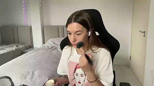 PrincesSsLilu online show from May 9, 2026, 8:41 am