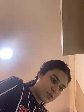 KARINA 277 online show from May 6, 2026, 3:28 pm