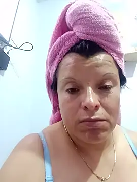 Snapshot of Samantha_Kieran chatting on May 22, 2026, 7:19 pm Samantha Kieran online show from May 22, 2026, 7:19 pm