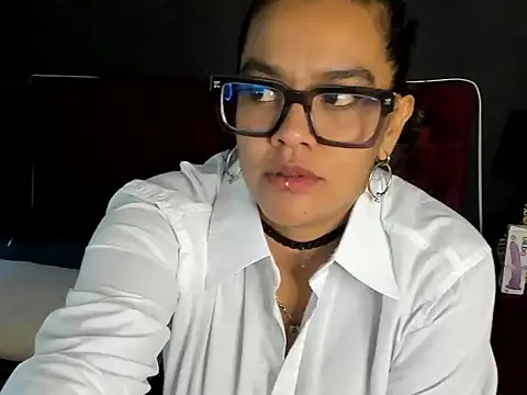 Snapshot of ZiaNoir_ chatting on May 30, 2026, 8:39 pm ZiaNoir online show from May 30, 2026, 8:39 pm