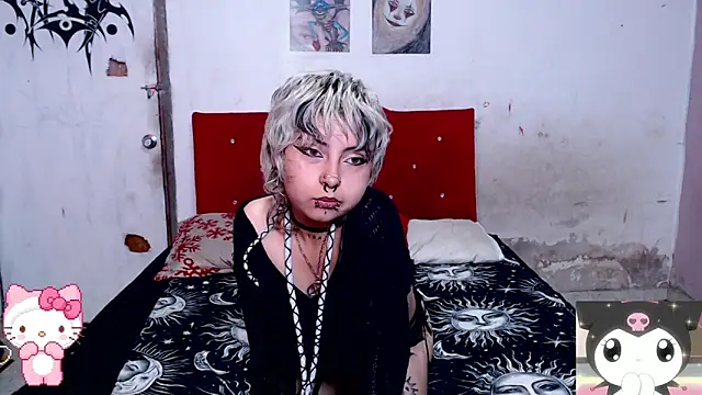 Snapshot of Cute_Chrixxx chatting on May 13, 2026, 12:35 pm Cute Chrixxx online show from May 13, 2026, 12:35 pm