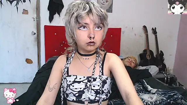 Snapshot of Cute_Chrixxx chatting on May 23, 2026, 12:20 pm Cute Chrixxx online show from May 23, 2026, 12:20 pm