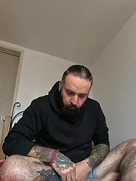 Snapshot of erikthor chatting on May 20, 2026, 1:17 pm erikthor online show from May 20, 2026, 1:17 pm
