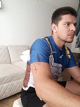 Snapshot of felipe_fitness chatting on April 30, 2026, 10:14 pm felipe fitness online show from April 30, 2026, 10:14 pm