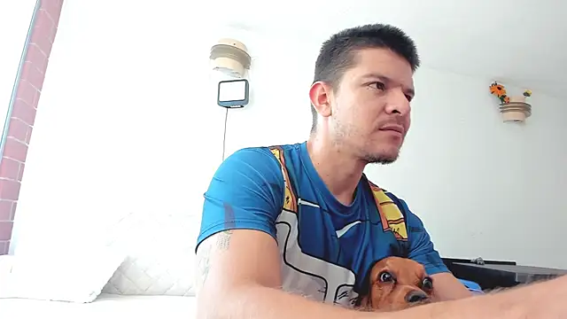 Snapshot of felipe_fitness chatting on May 3, 2026, 12:44 pm felipe fitness online show from May 3, 2026, 12:44 pm
