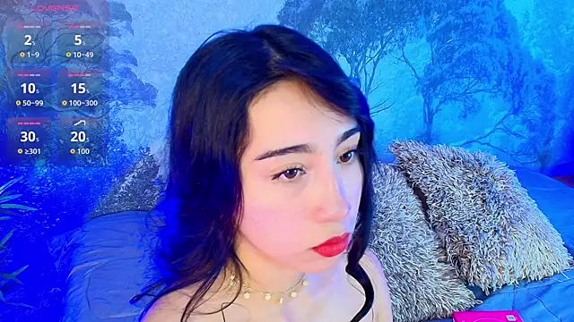 AshleyGross  online show from May 8, 2026, 7:41 pm