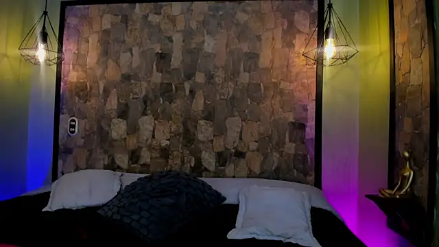 AshleyGross  online show from May 30, 2026, 8:39 pm