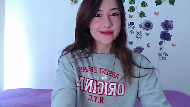 GirlAngell17 online show from May 17, 2026, 4:58 pm
