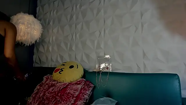 KiaraaBlack online show from June 5, 2026, 8:25 pm
