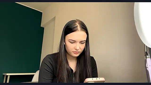 Snapshot of AmbientInvalid chatting on April 28, 2026, 1:05 pm AmbientInvalid online show from April 28, 2026, 1:05 pm