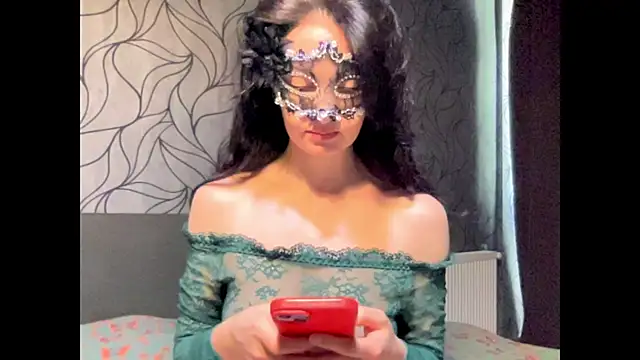 Snapshot of LillyRoux_ chatting on May 17, 2026, 3:59 am LillyRoux online show from May 17, 2026, 3:59 am