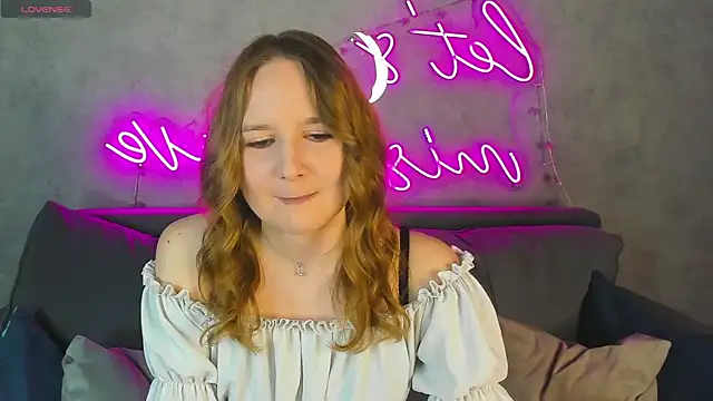 Emmaa Kimm online show from May 28, 2026, 1:03 am