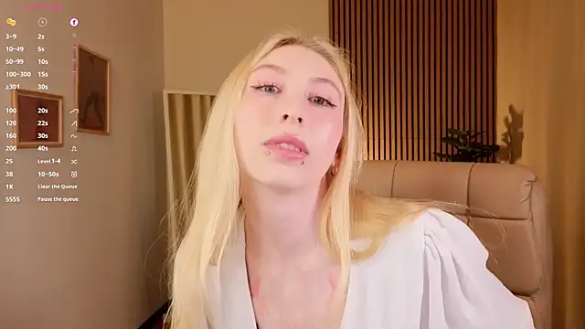 MilkChoc0late online show from May 6, 2026, 2:40 am