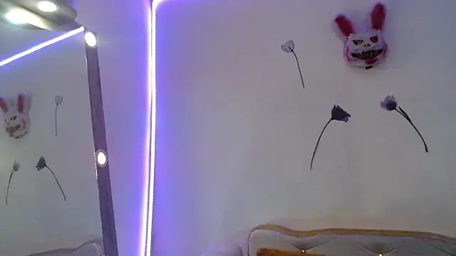 Snapshot of Bebecita_Hot chatting on May 11, 2026, 6:49 pm Bebecita Hot online show from May 11, 2026, 6:49 pm