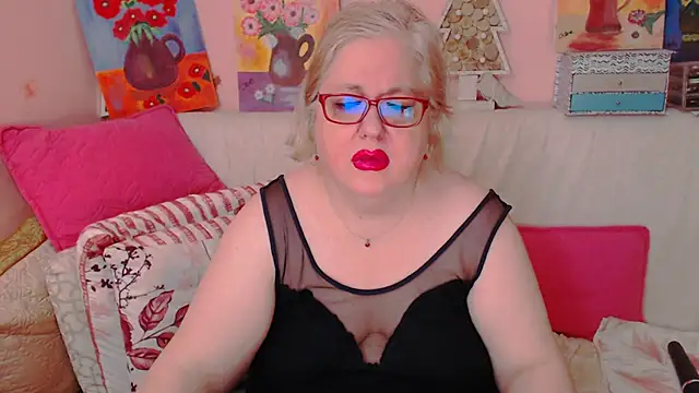 Snapshot of Maturelove_xxx chatting on May 15, 2026, 6:48 pm Maturelove xxx online show from May 15, 2026, 6:48 pm