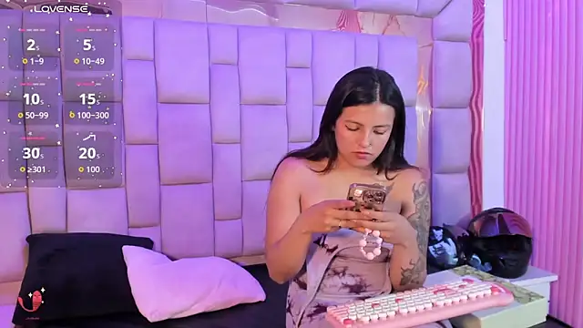 Snapshot of Anal_Temptation chatting on May 28, 2026, 1:08 pm Anal Temptation online show from May 28, 2026, 1:08 pm