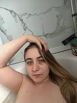 Taylormillie471 online show from May 8, 2026, 1:16 pm