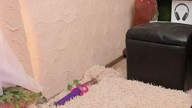Snapshot of lililiana chatting on May 10, 2026, 7:46 am lililiana online show from May 10, 2026, 7:46 am