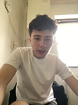 denysio89 online show from May 8, 2026, 7:14 am