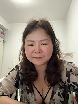 Snapshot of linda51863 chatting on May 21, 2026, 12:12 pm linda51863 online show from May 21, 2026, 12:12 pm