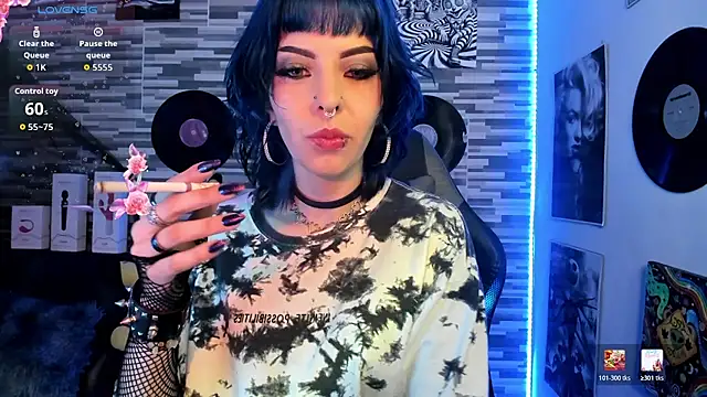 BlueElyxra online show from May 28, 2026, 3:04 am