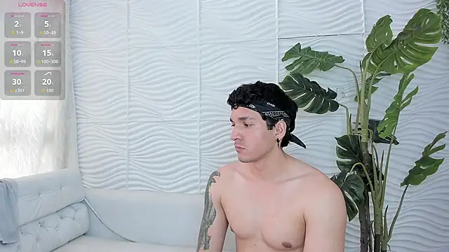 Dirboys4648 online show from May 18, 2026, 3:07 pm