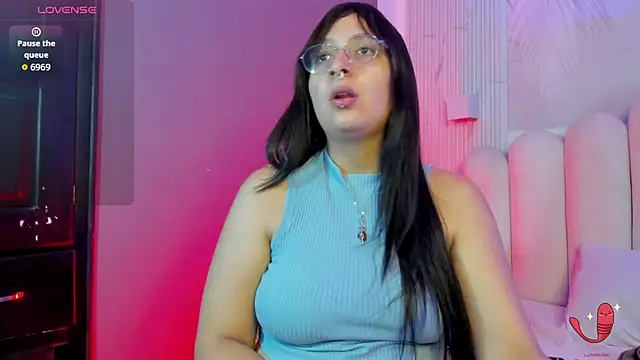 Svetlana 3 online show from May 21, 2026, 11:45 pm
