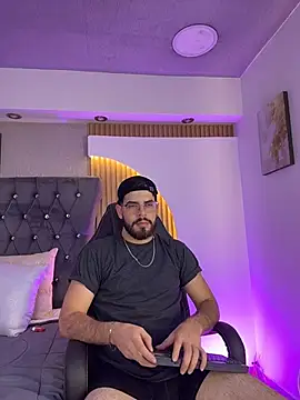 Snapshot of DomBoy_ chatting on May 15, 2026, 8:16 pm DomBoy online show from May 15, 2026, 8:16 pm